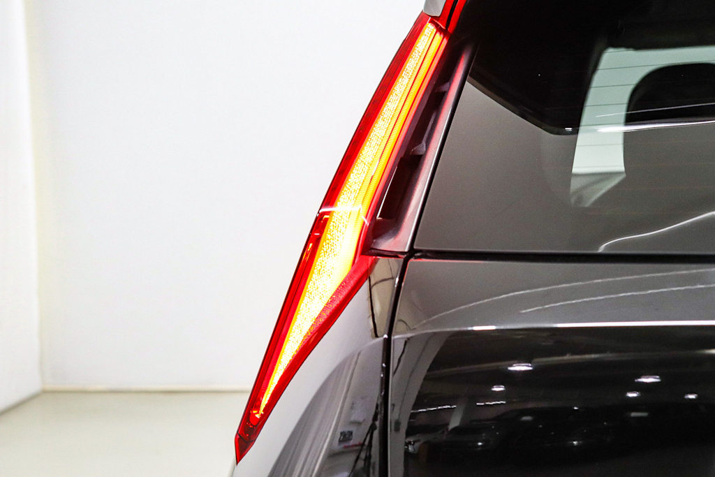 Thumbnail: 2023 Kia Niro - 24