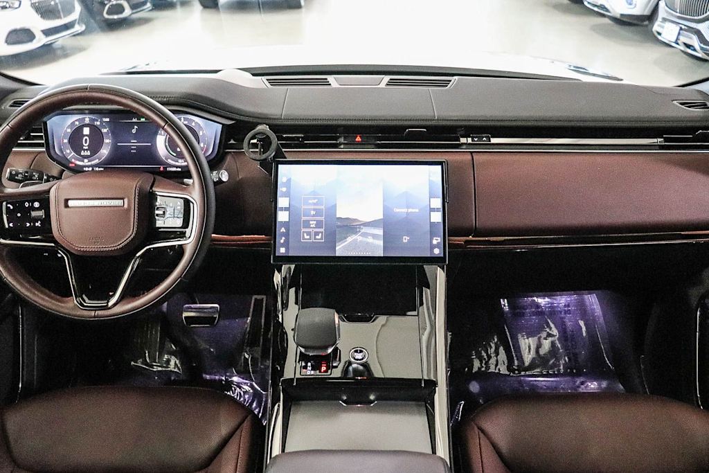 Thumbnail: 2025 Land Rover Range Rover Sport - 2