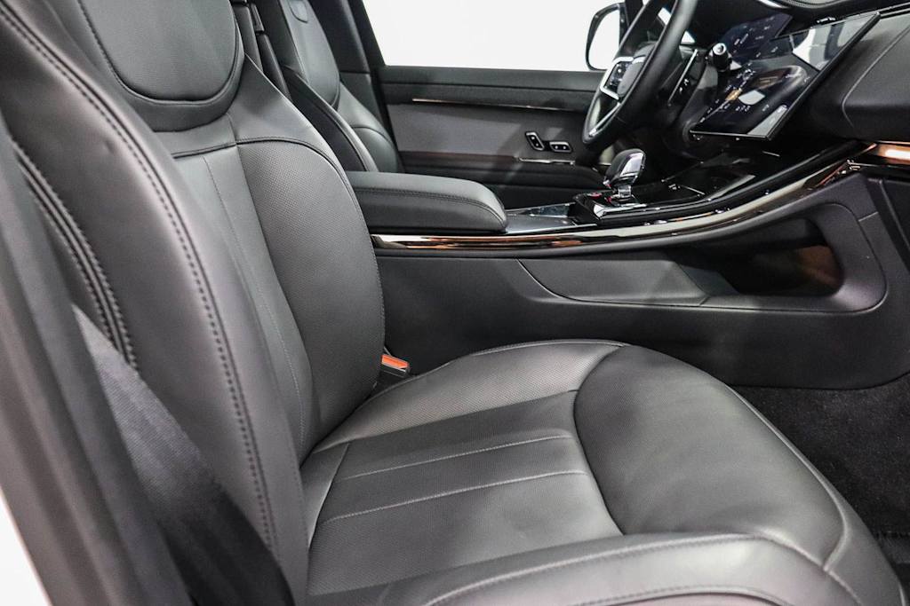 Thumbnail: 2024 Land Rover Range Rover Sport - 9