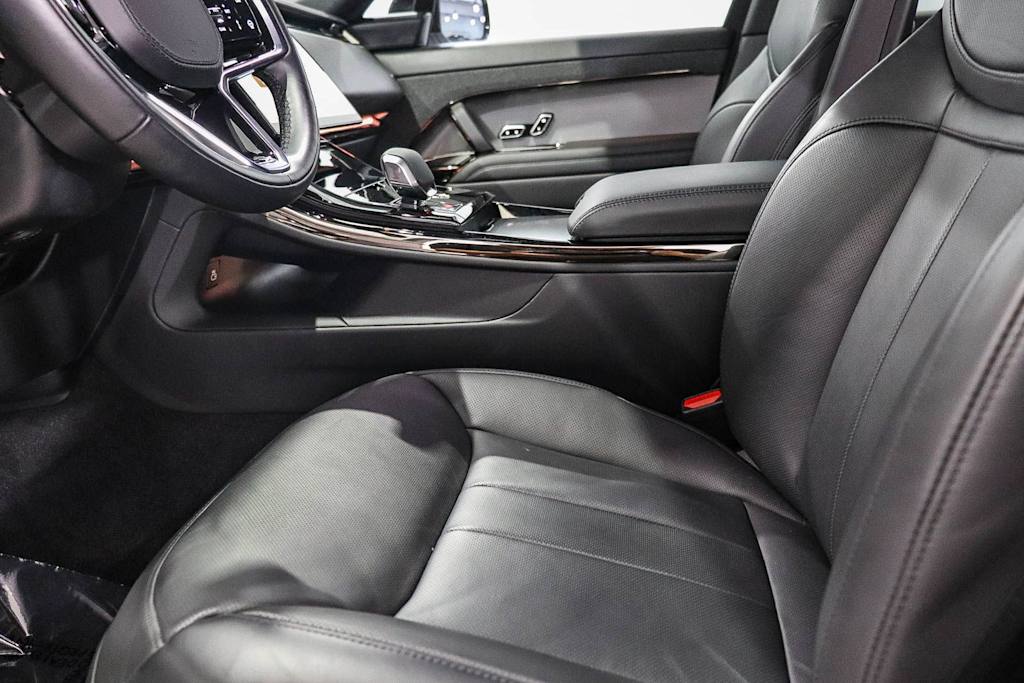 Thumbnail: 2024 Land Rover Range Rover Sport - 10