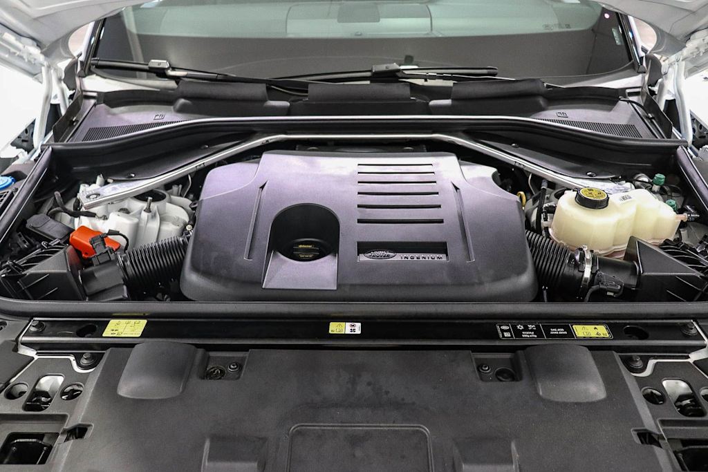 Thumbnail: 2024 Land Rover Range Rover Sport - 7