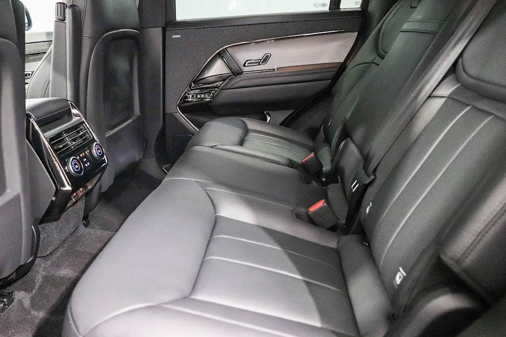 Thumbnail: 2024 Land Rover Range Rover Sport - 11