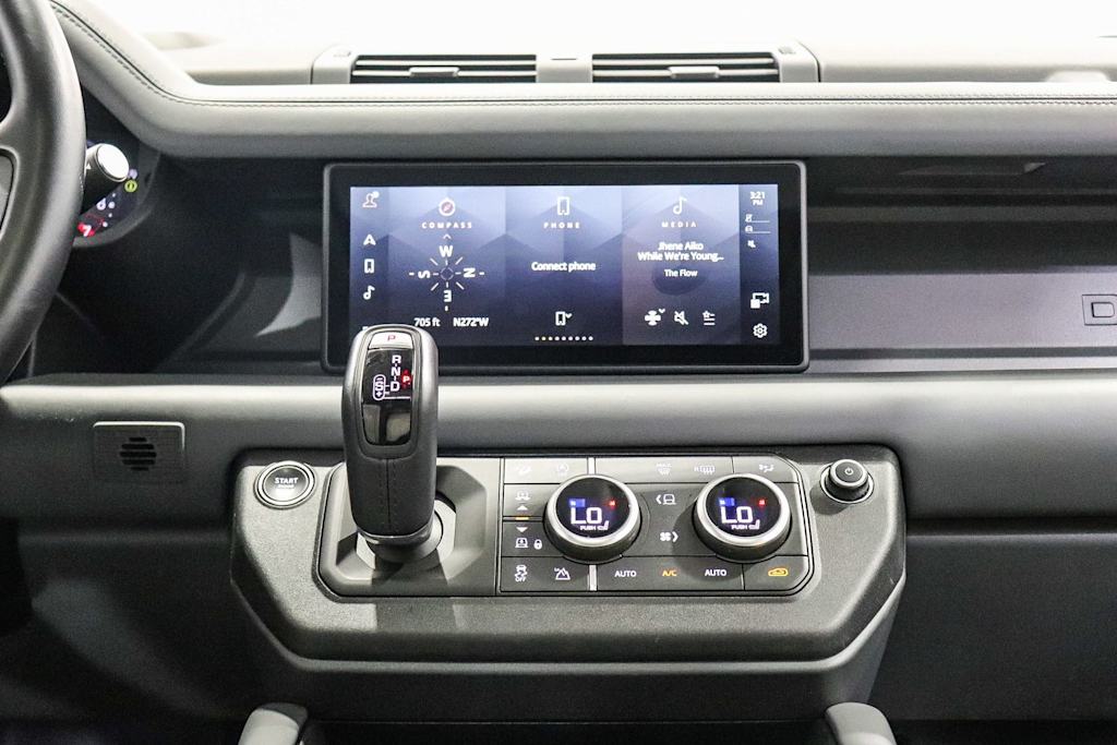 Thumbnail: 2024 Land Rover Defender - 7