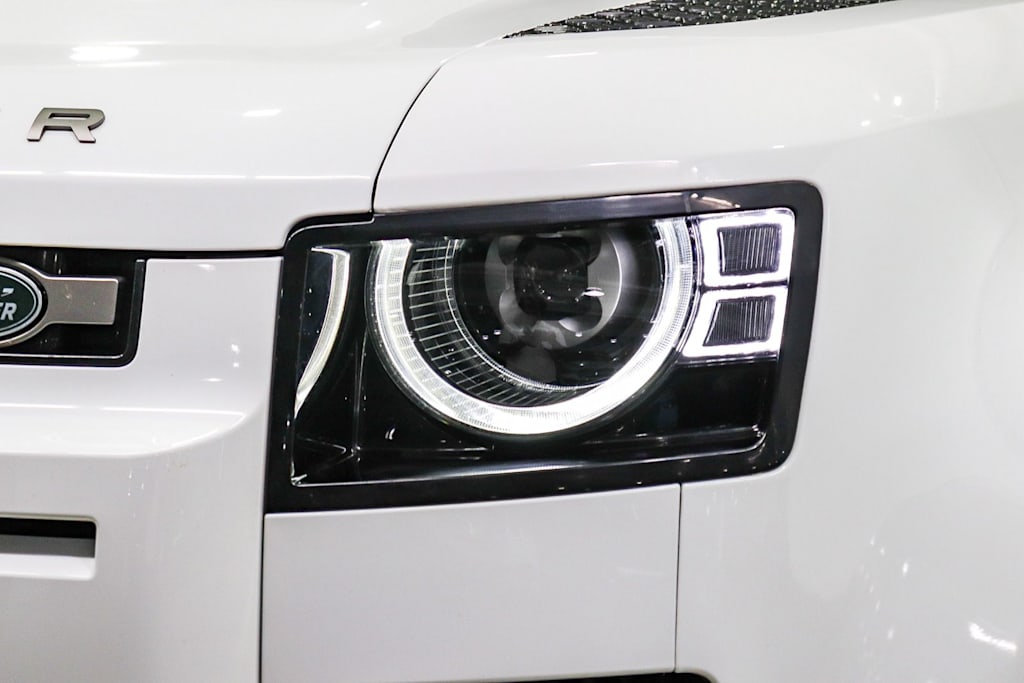 Thumbnail: 2024 Land Rover Defender - 21