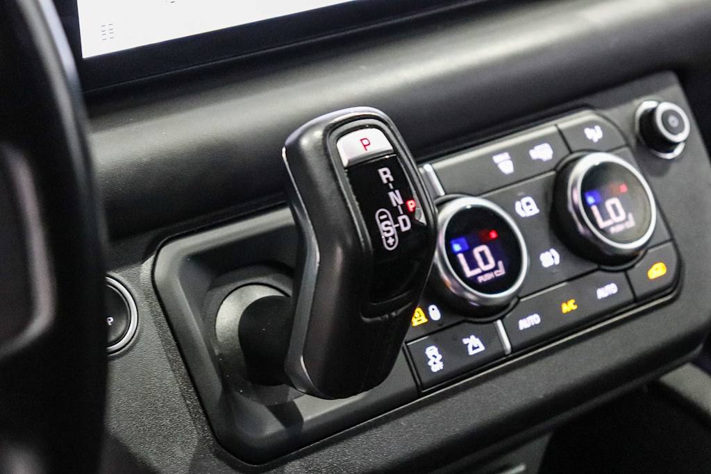 Thumbnail: 2021 Land Rover Defender - 25