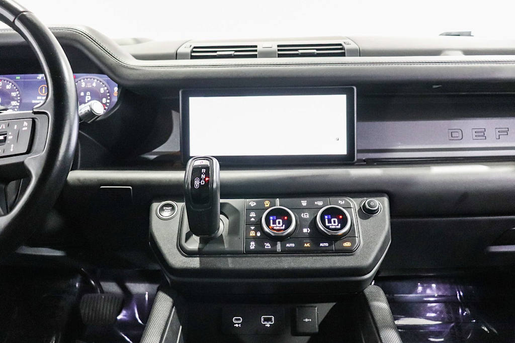 Thumbnail: 2021 Land Rover Defender - 8