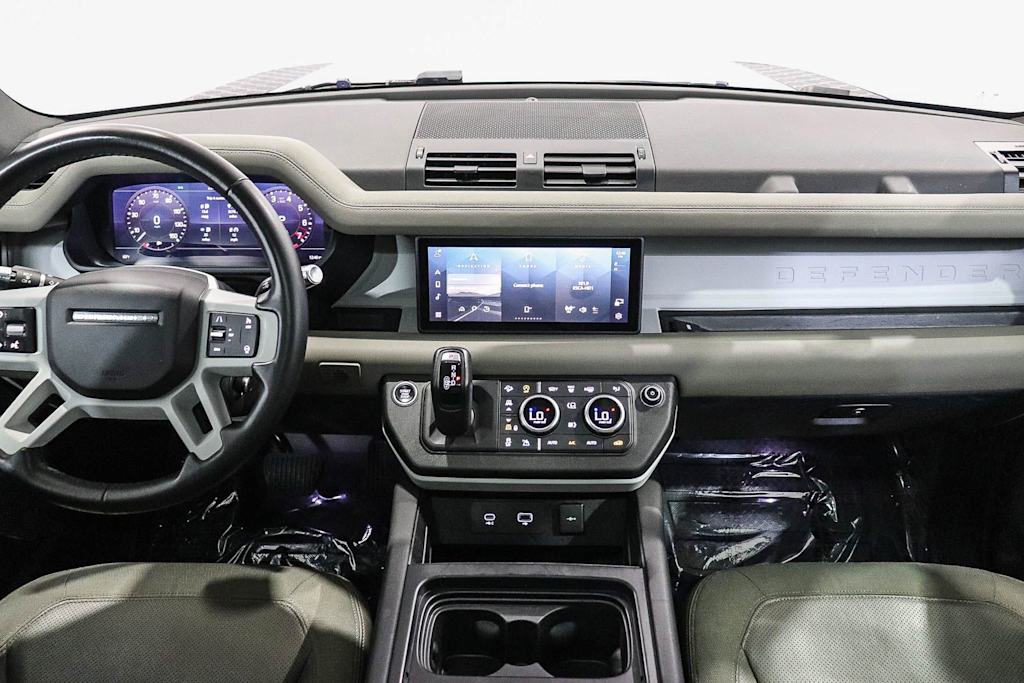 Thumbnail: 2020 Land Rover Defender - 2