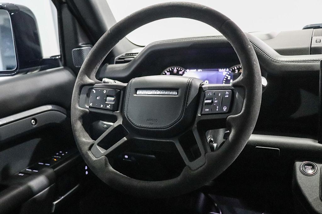Thumbnail: 2023 Land Rover Defender - 7