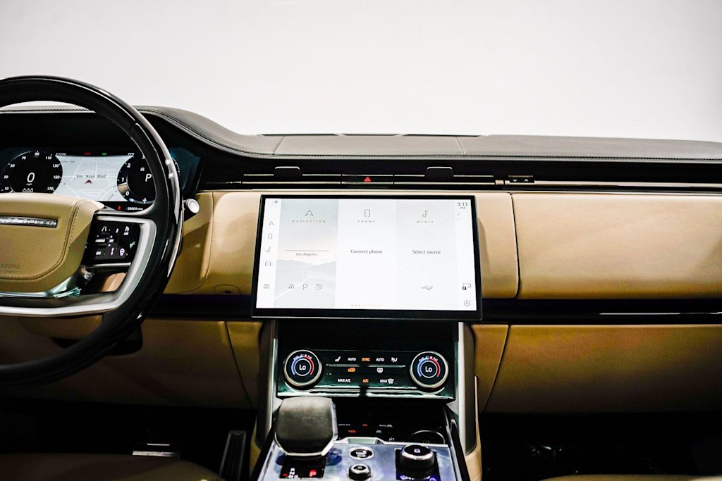 Thumbnail: 2023 Land Rover Range Rover - 8