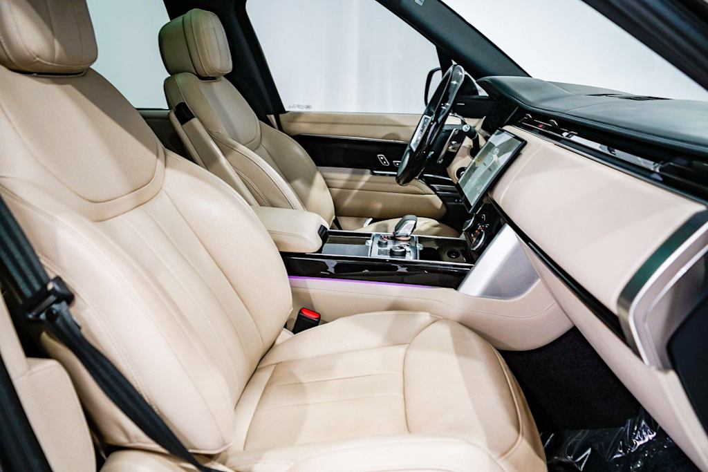 Thumbnail: 2023 Land Rover Range Rover - 9