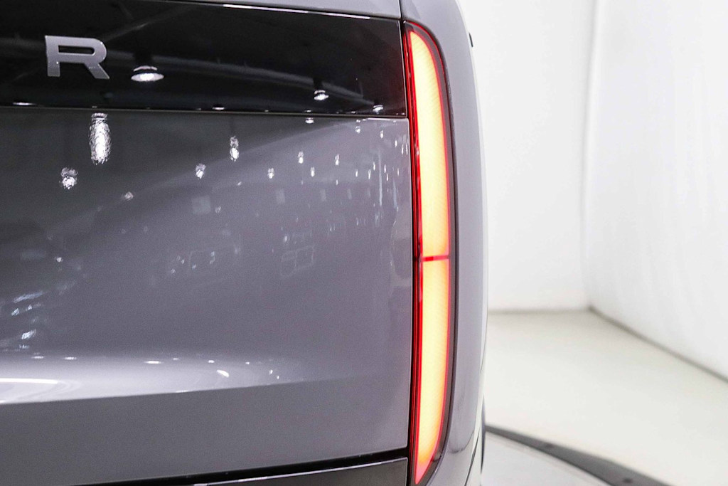Thumbnail: 2022 Land Rover Range Rover - 20