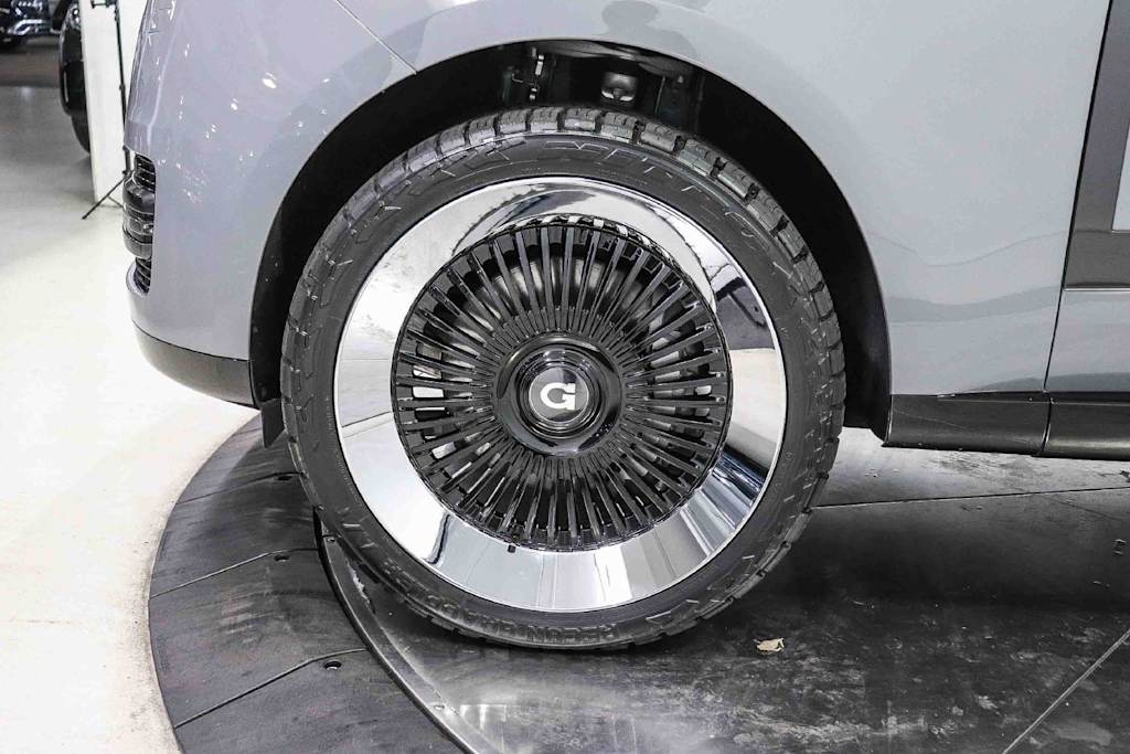 Thumbnail: 2022 Land Rover Range Rover - 5