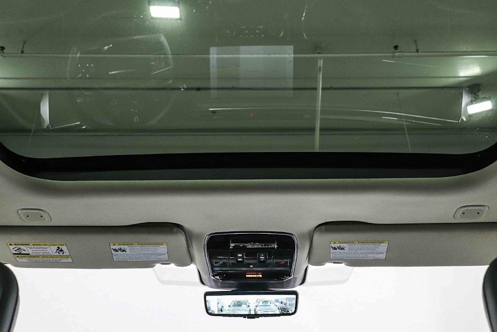 Thumbnail: 2022 Land Rover Range Rover - 22
