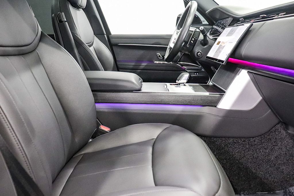 Thumbnail: 2025 Land Rover Range Rover - 8