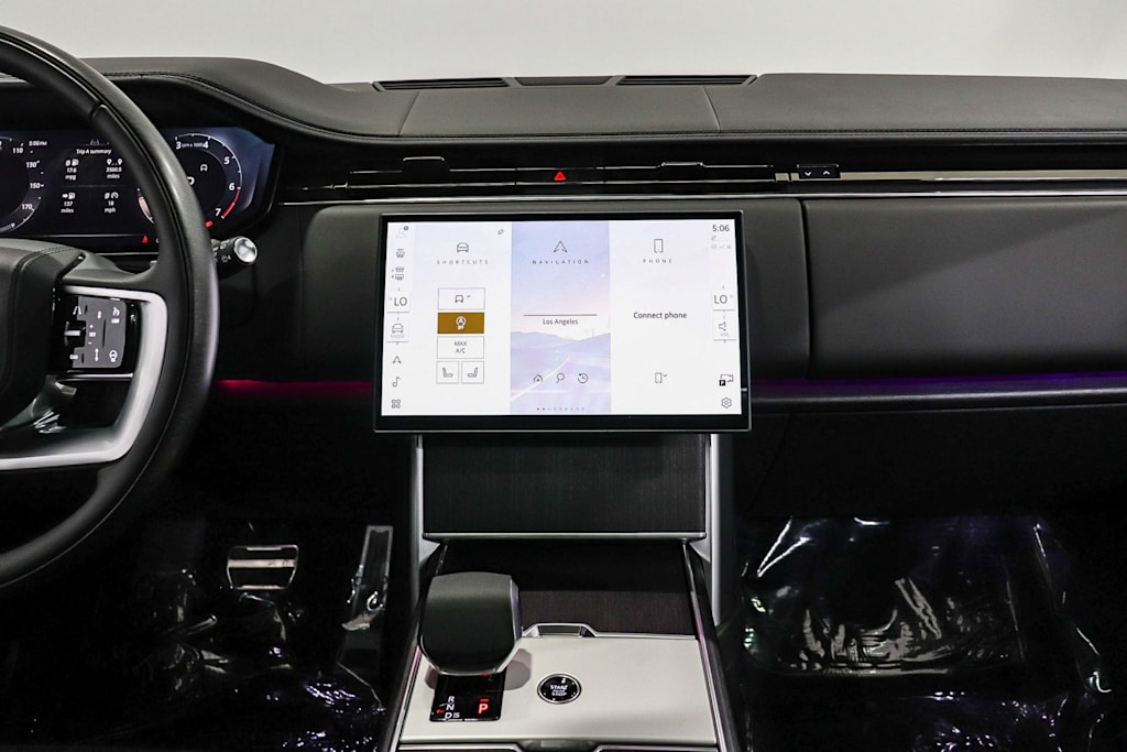 Thumbnail: 2025 Land Rover Range Rover - 7