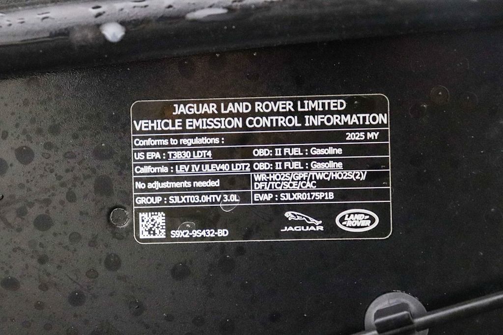 Thumbnail: 2025 Land Rover Range Rover - 15