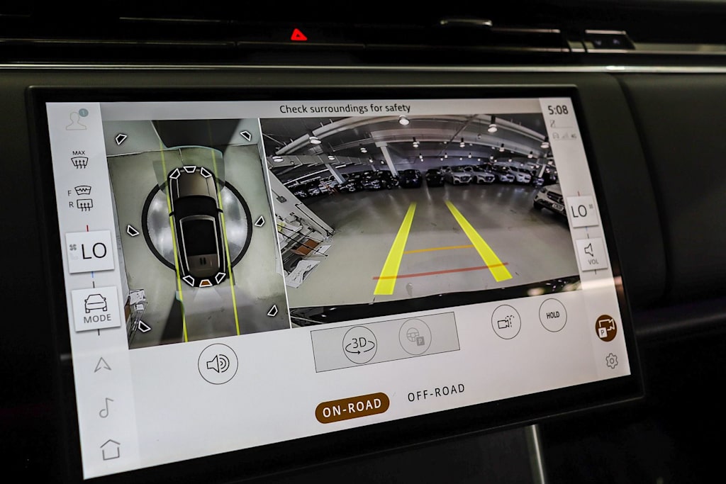 Thumbnail: 2025 Land Rover Range Rover - 27