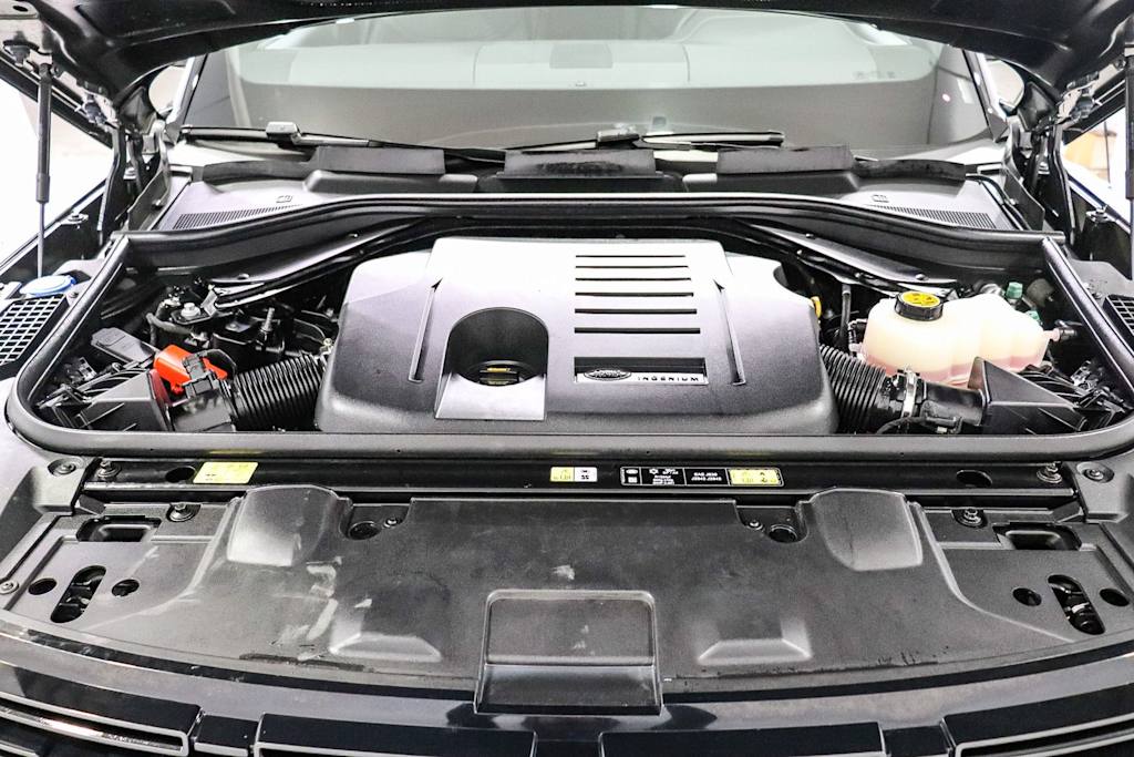 Thumbnail: 2025 Land Rover Range Rover - 6