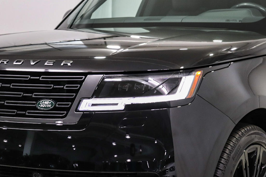 Thumbnail: 2025 Land Rover Range Rover - 19