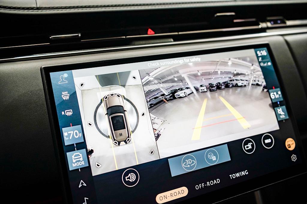 Thumbnail: 2024 Land Rover Range Rover - 25