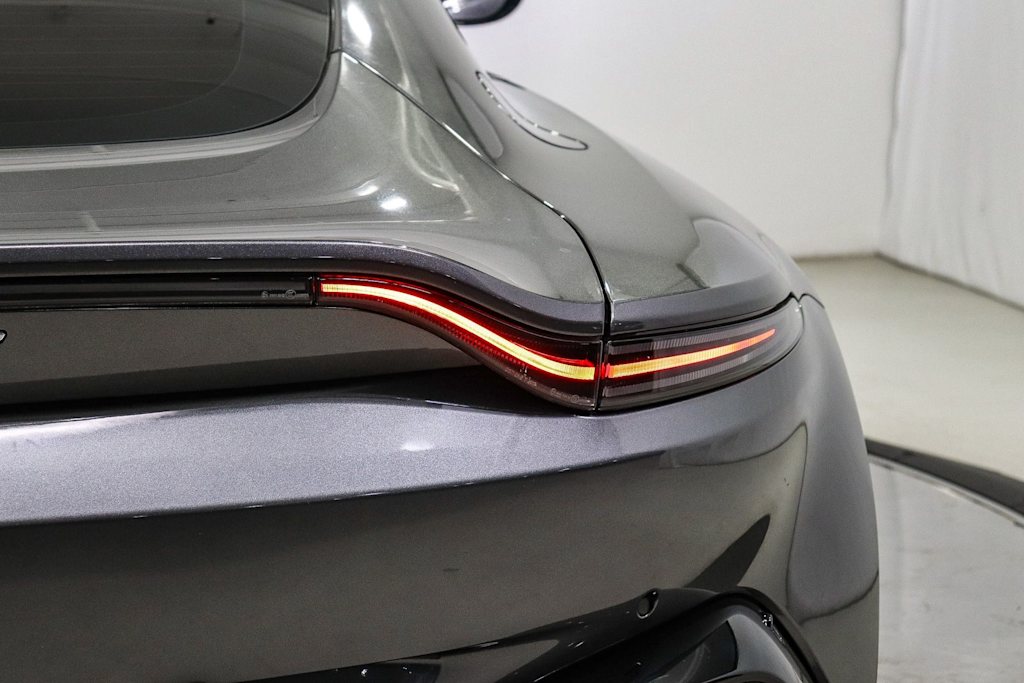Thumbnail: 2020 Aston Martin Vantage - 4