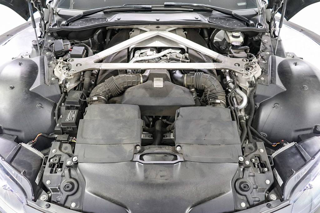 Thumbnail: 2020 Aston Martin Vantage - 6