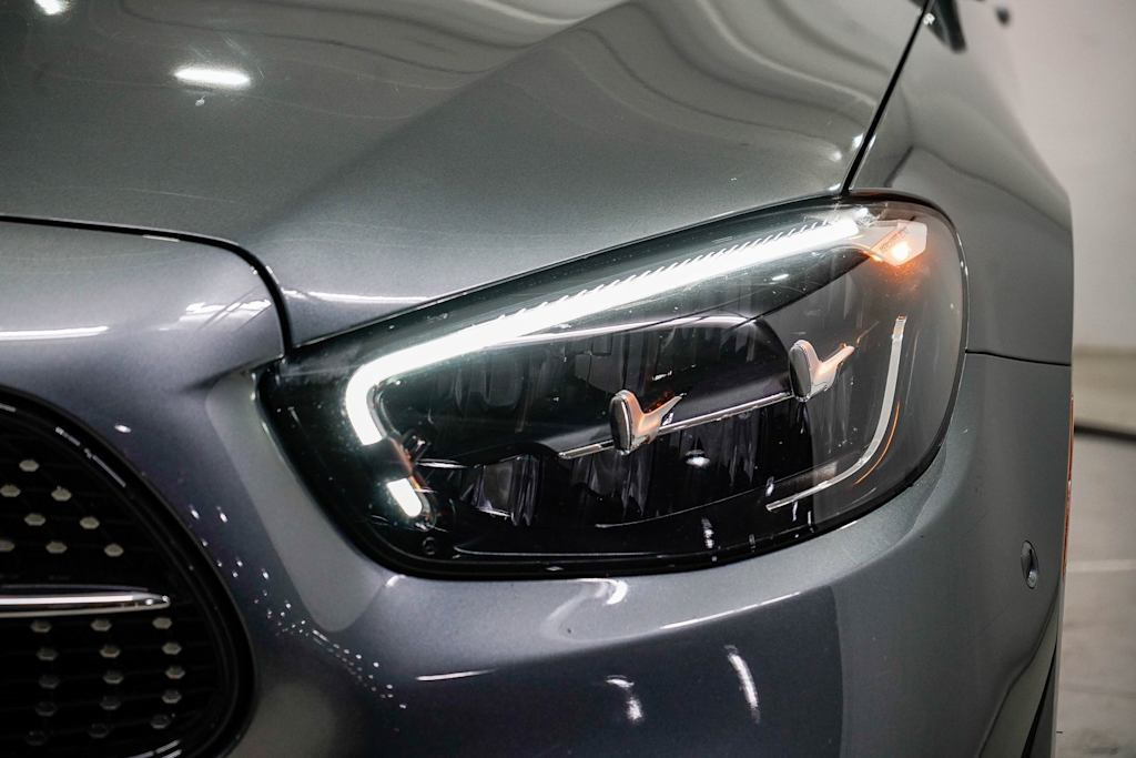 Thumbnail: 2023 Mercedes-Benz E-Class - 19