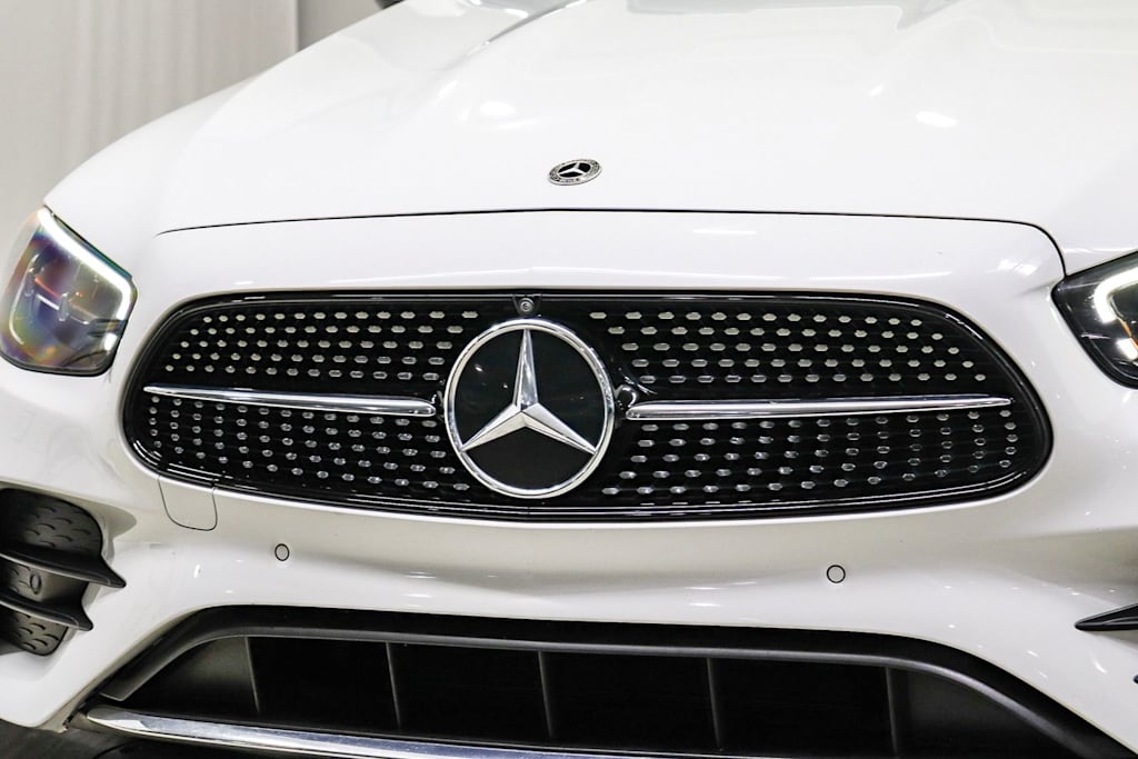 Thumbnail: 2023 Mercedes-Benz E-Class - 17