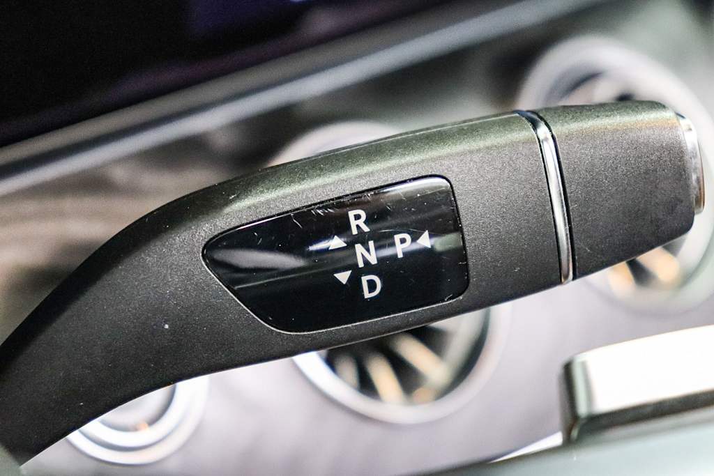 Thumbnail: 2023 Mercedes-Benz E-Class - 16