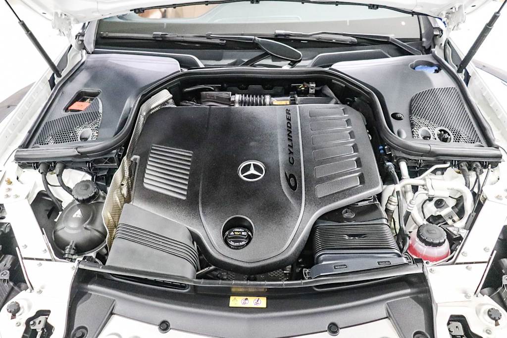 Thumbnail: 2023 Mercedes-Benz E-Class - 7