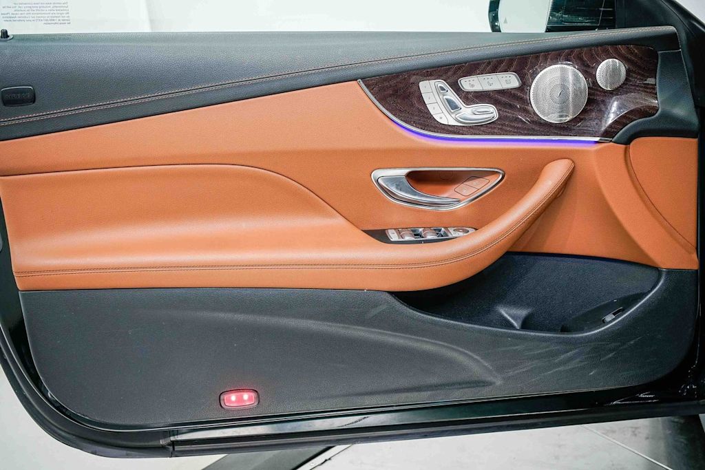 Thumbnail: 2022 Mercedes-Benz E-Class - 21