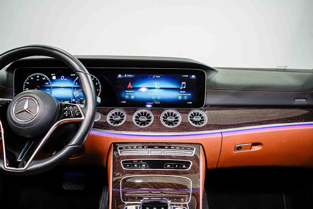 Thumbnail: 2022 Mercedes-Benz E-Class - 7
