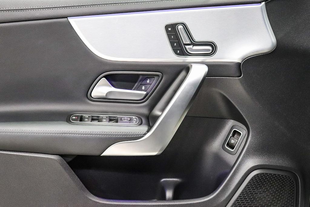 Thumbnail: 2023 Mercedes-Benz CLA - 25