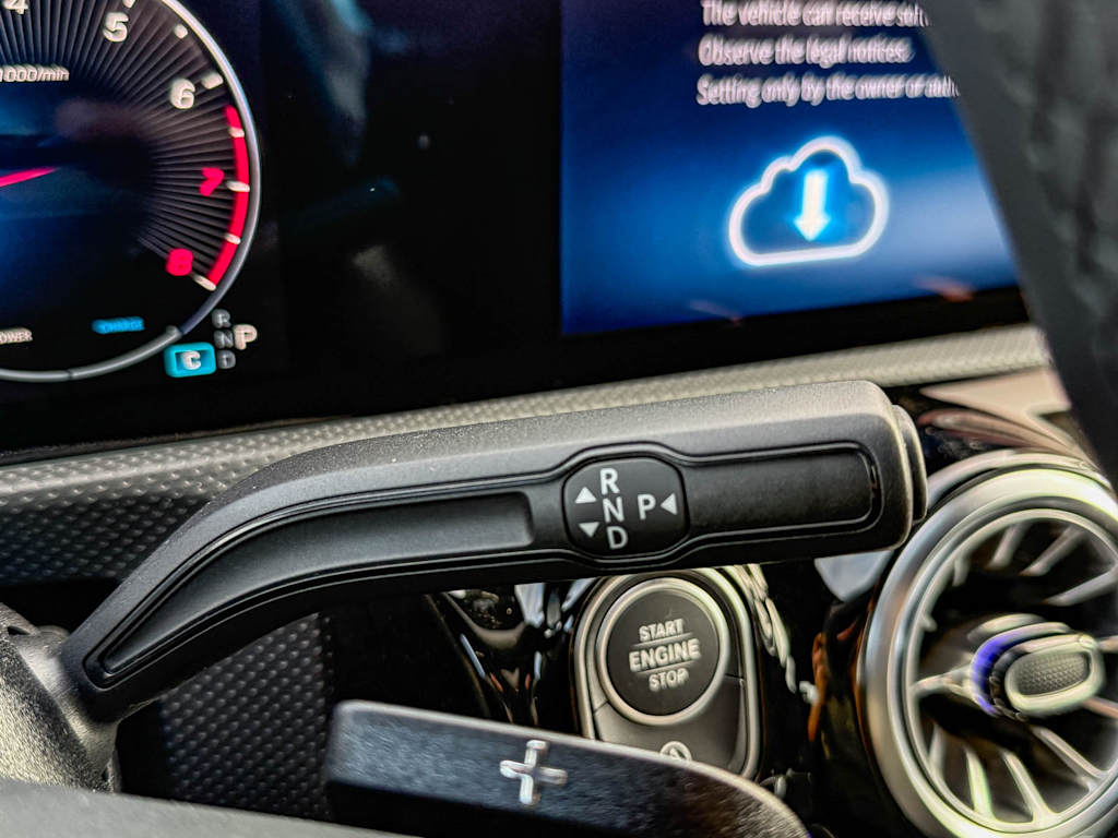 Thumbnail: 2025 Mercedes-Benz CLA - 24