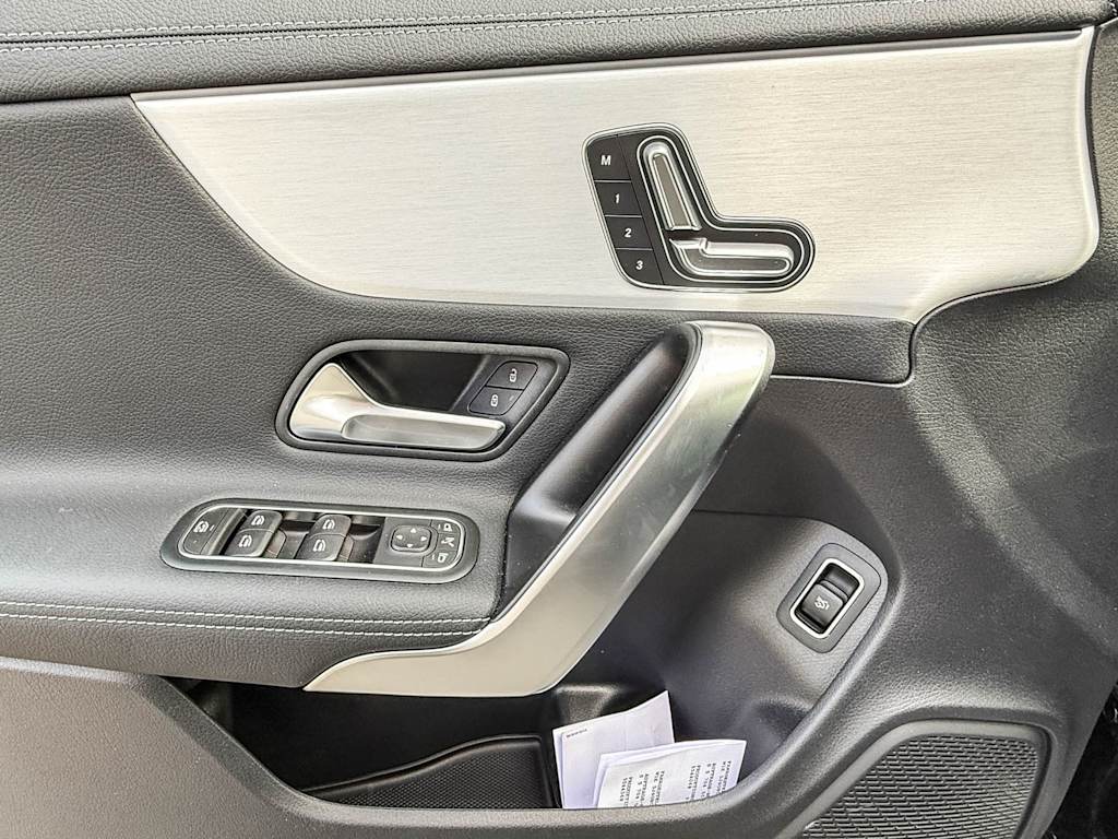 Thumbnail: 2025 Mercedes-Benz CLA - 22