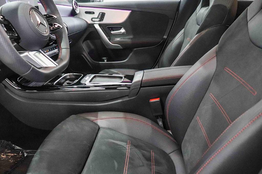 Thumbnail: 2026 Mercedes-Benz CLA - 10