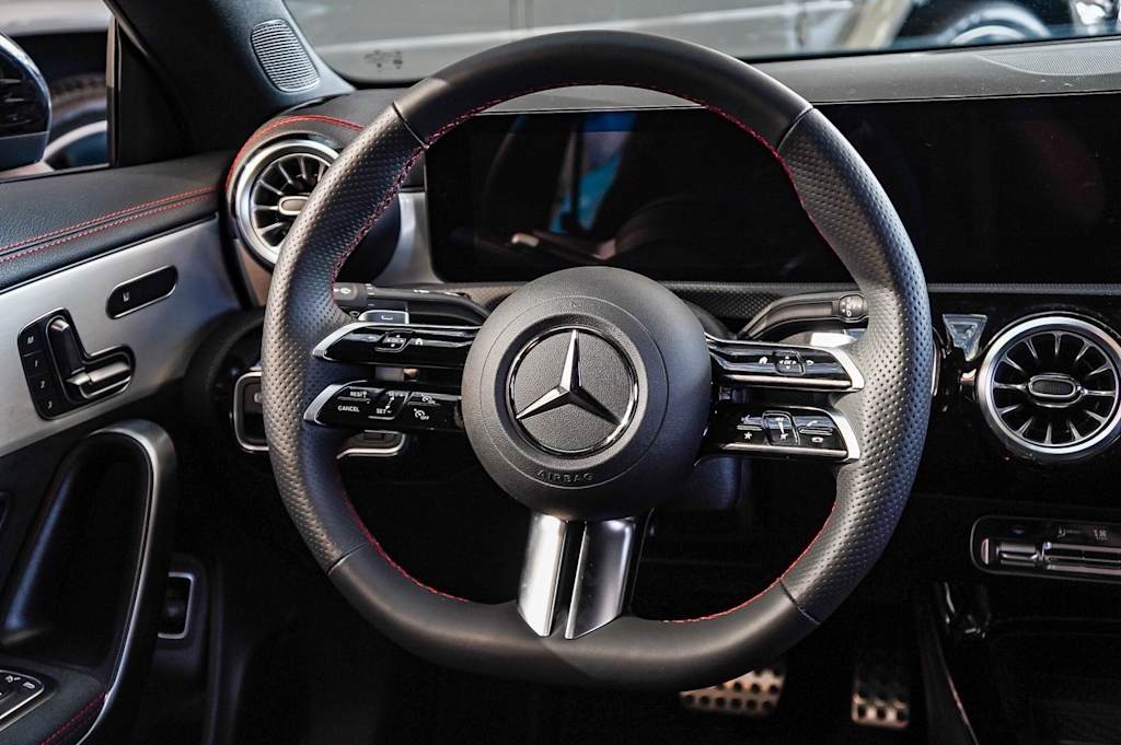 Thumbnail: 2025 Mercedes-Benz CLA - 9