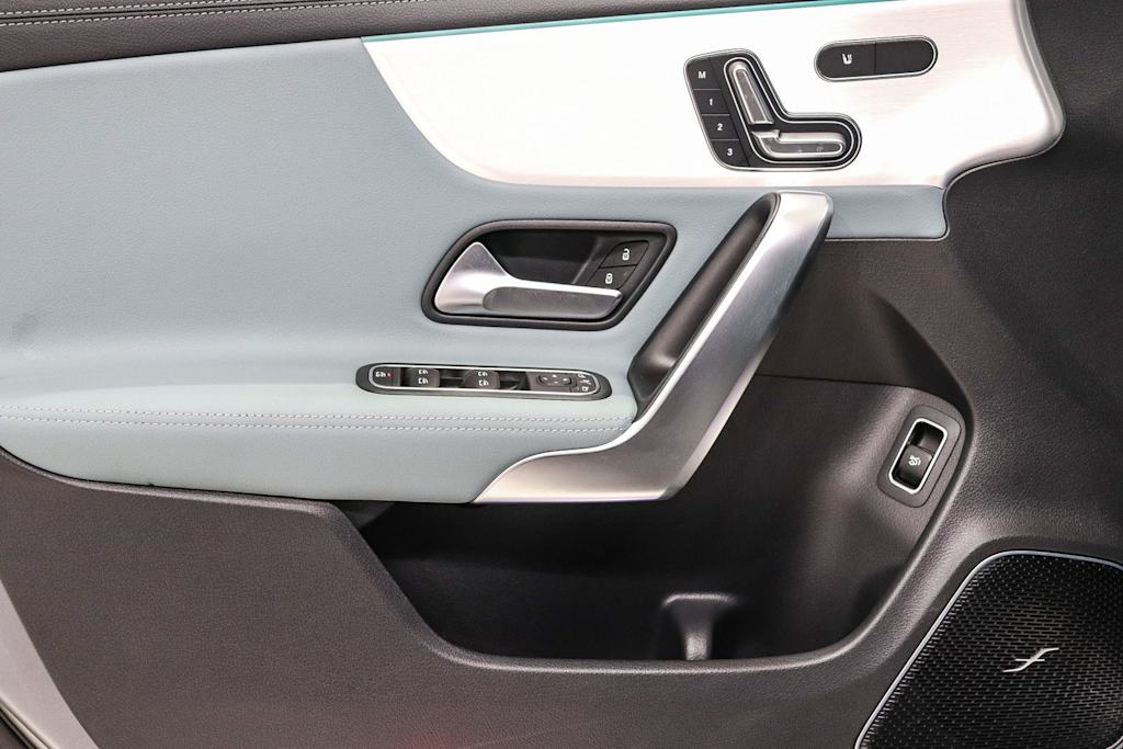 Thumbnail: 2025 Mercedes-Benz CLA - 25