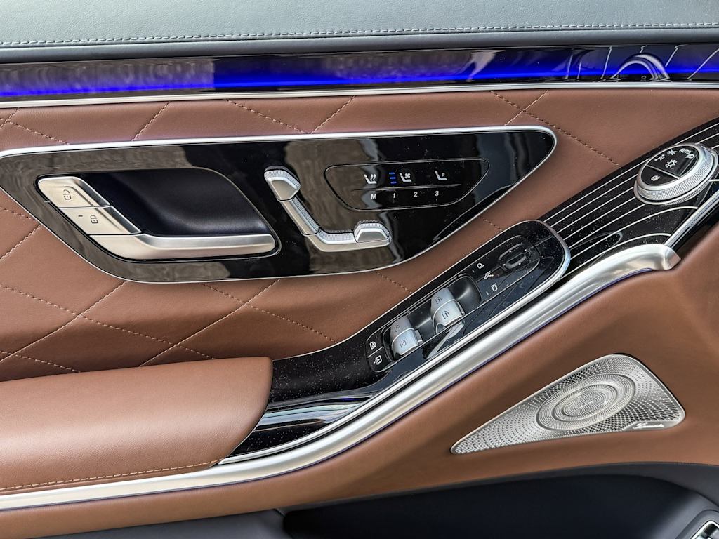 Thumbnail: 2025 Mercedes-Benz S-Class - 22