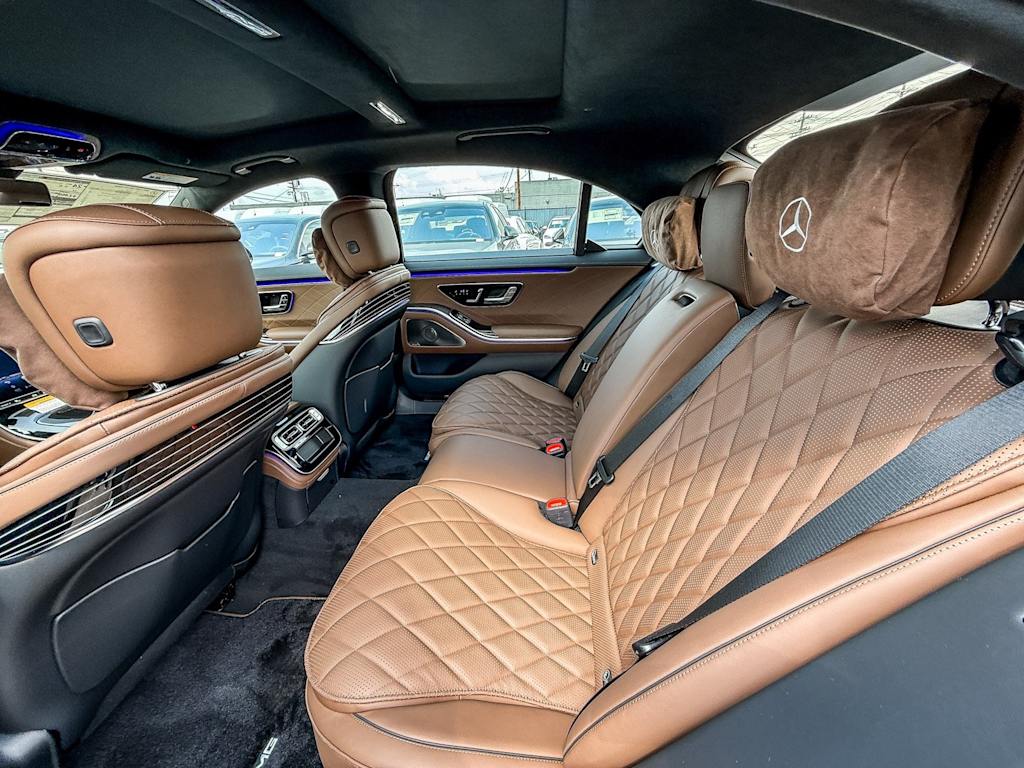 Thumbnail: 2025 Mercedes-Benz S-Class - 12