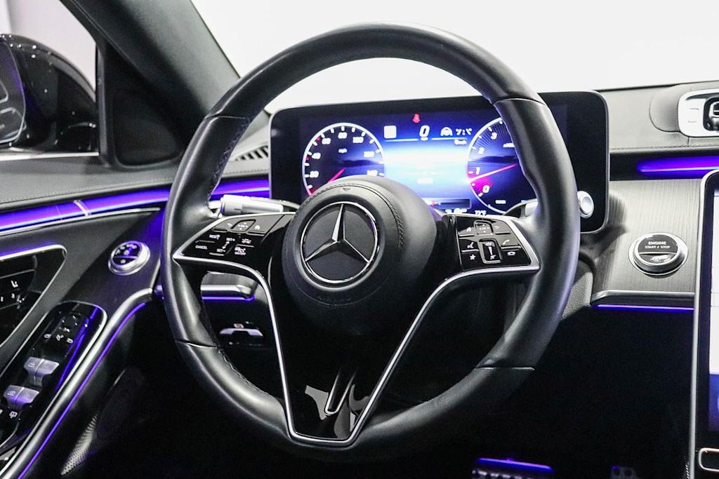 Thumbnail: 2023 Mercedes-Benz S-Class - 8