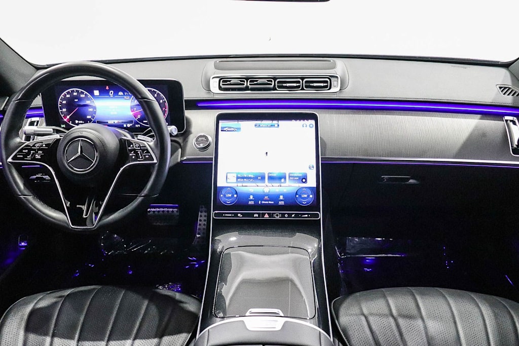 Thumbnail: 2023 Mercedes-Benz S-Class - 2