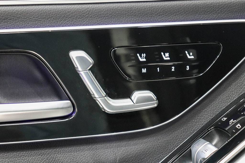 Thumbnail: 2023 Mercedes-Benz S-Class - 26