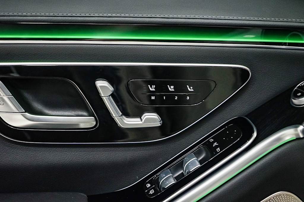 Thumbnail: 2023 Mercedes-Benz S-Class - 24
