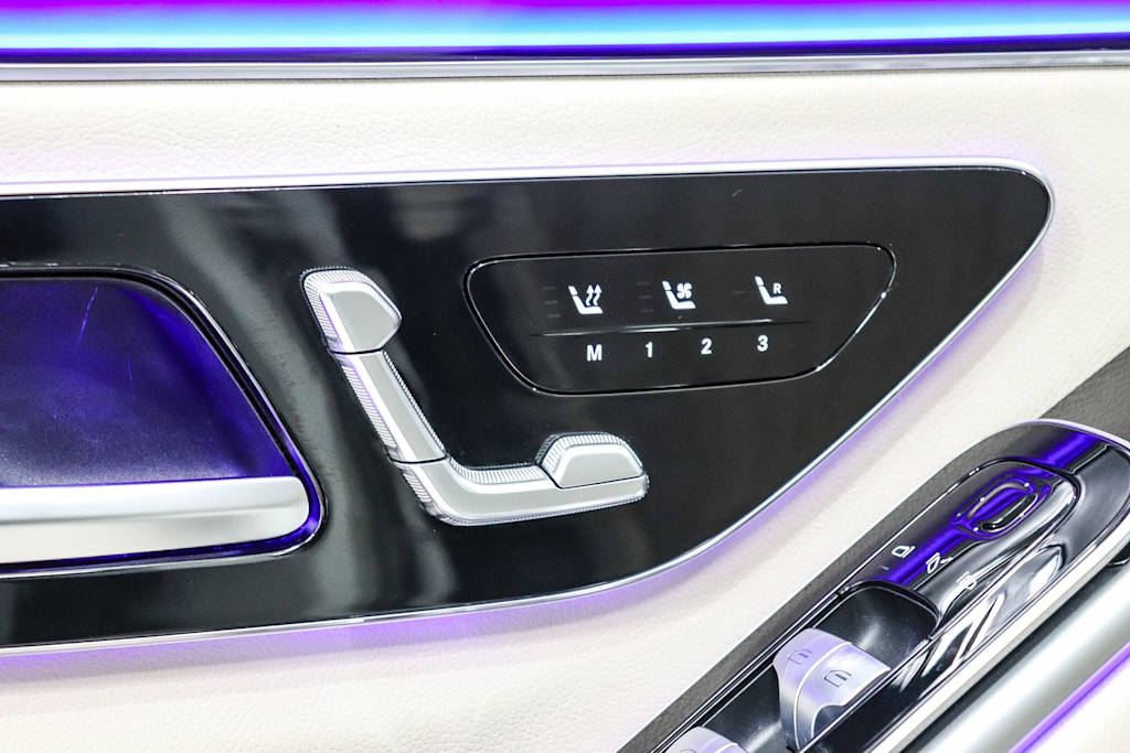 Thumbnail: 2023 Mercedes-Benz S-Class - 25