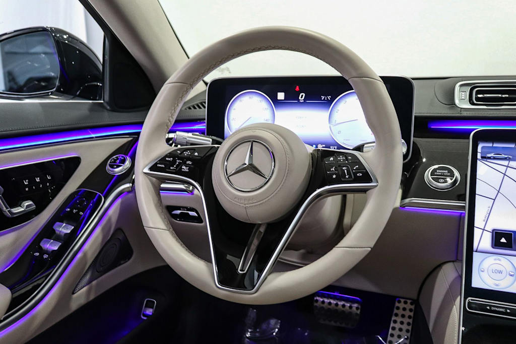 Thumbnail: 2023 Mercedes-Benz S-Class - 9