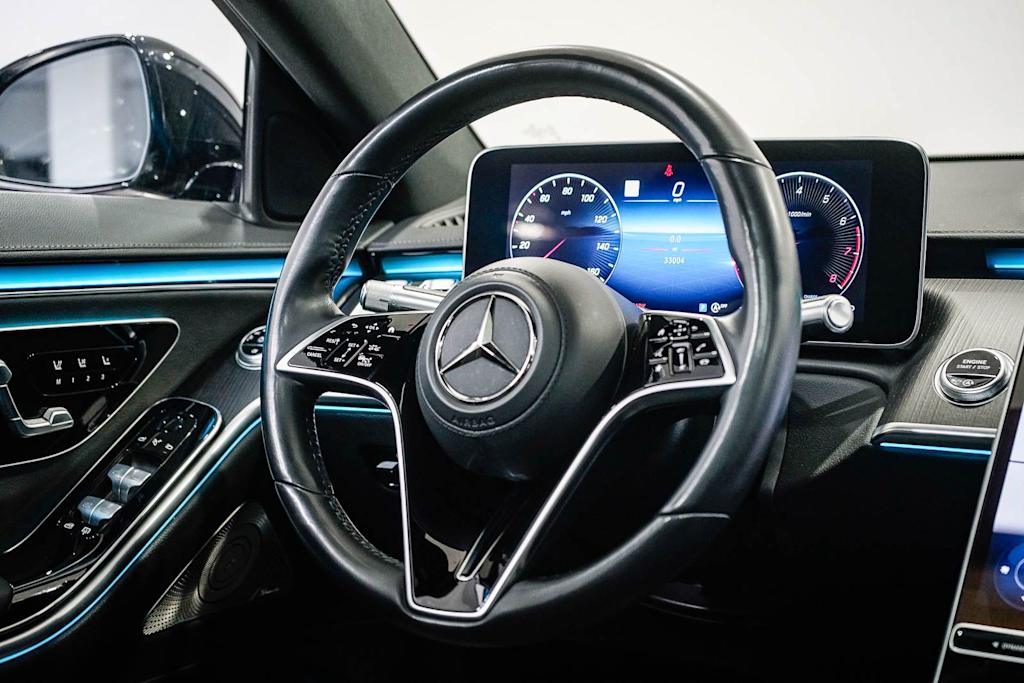Thumbnail: 2023 Mercedes-Benz S-Class - 12