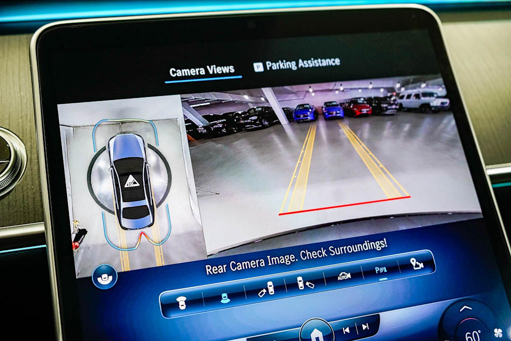 Thumbnail: 2023 Mercedes-Benz S-Class - 26