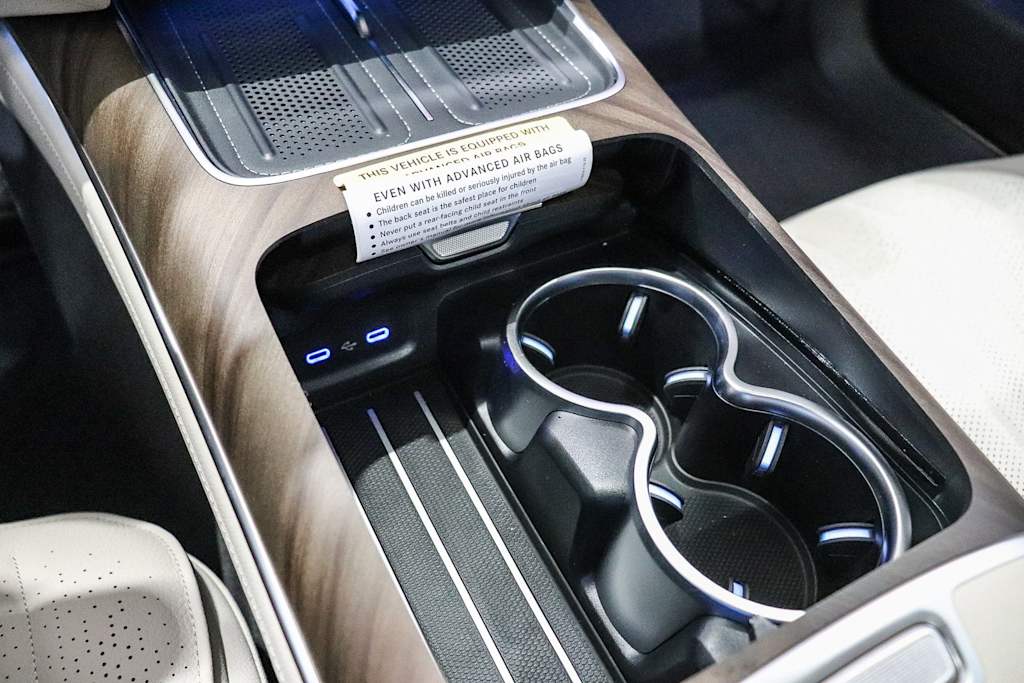 Thumbnail: 2027 Mercedes-Benz S-Class - 4