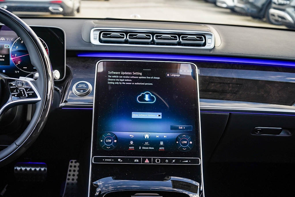 Thumbnail: 2025 Mercedes-Benz S-Class - 13
